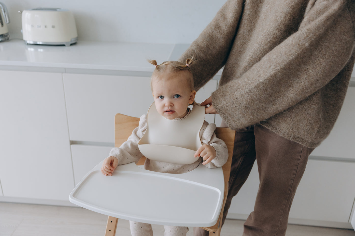 2 Piece Silicone Baby Feeding Bibs